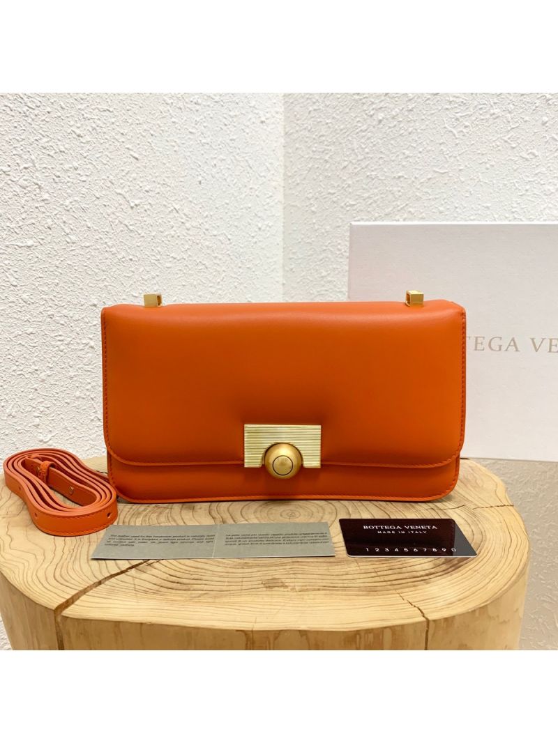 Bottega Veneta BV Classic Bag in Smooth Calf Ronde Bag 578009 Orange