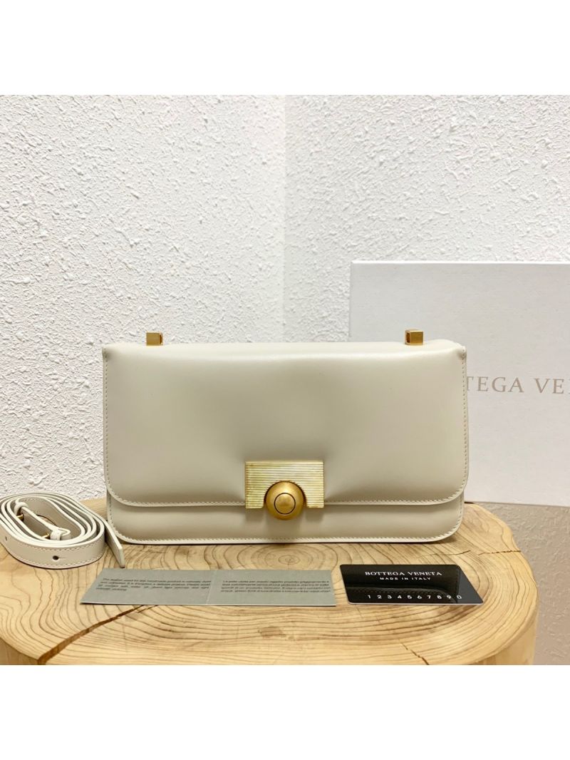 Bottega Veneta BV Classic Bag in Smooth Calf Ronde Bag 578009 Bianco