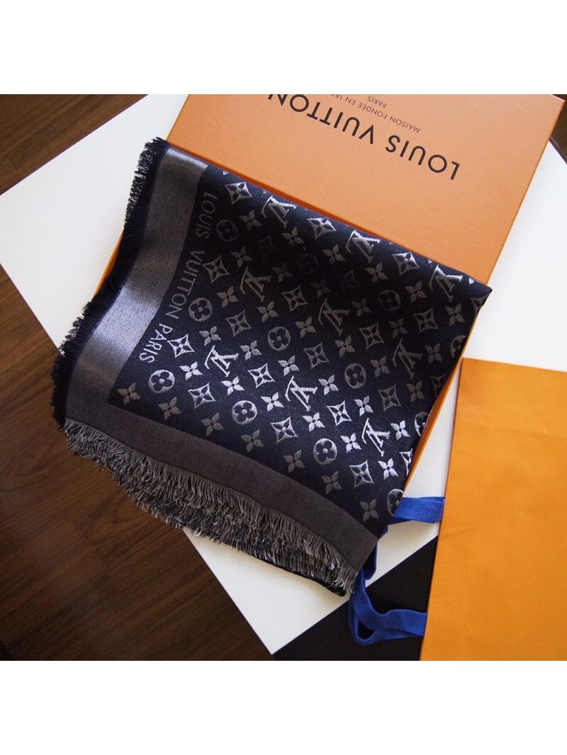 Louis Vuitton LV Classic Monogram Shine Shawl M75123 Black