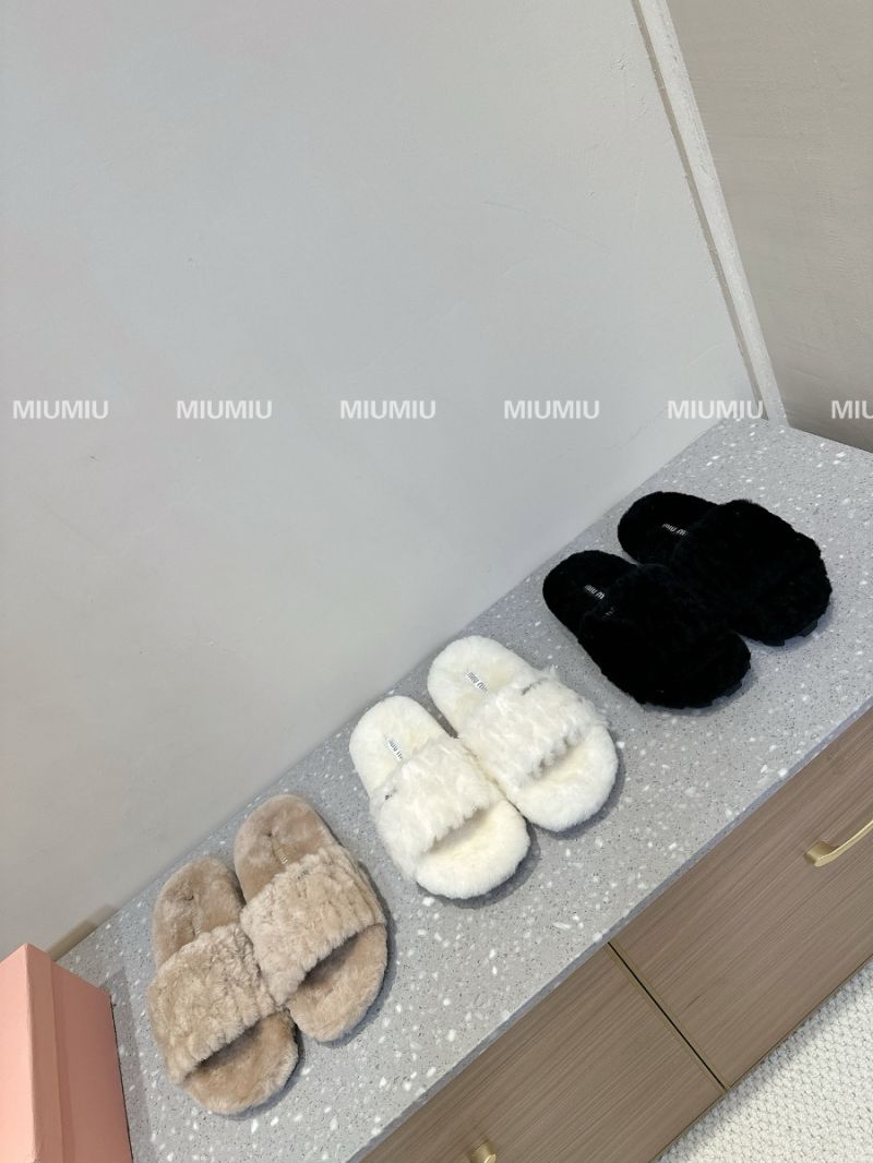 Miu Miu Matelasse Shearling Slide Sandals 5XX522