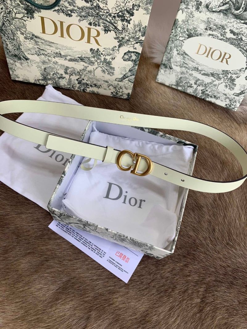 Dior Saddle Calfskin Belt M900 White
