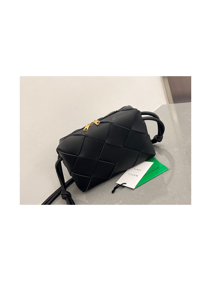 Bottega Veneta BV Small Cassette Camera Bag 709417 Black