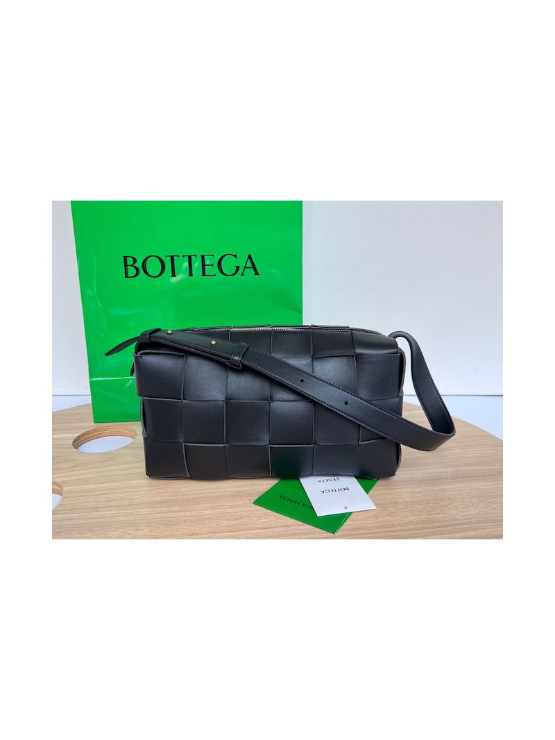 Bottega Veneta BV Brick Cassette 709360 Black