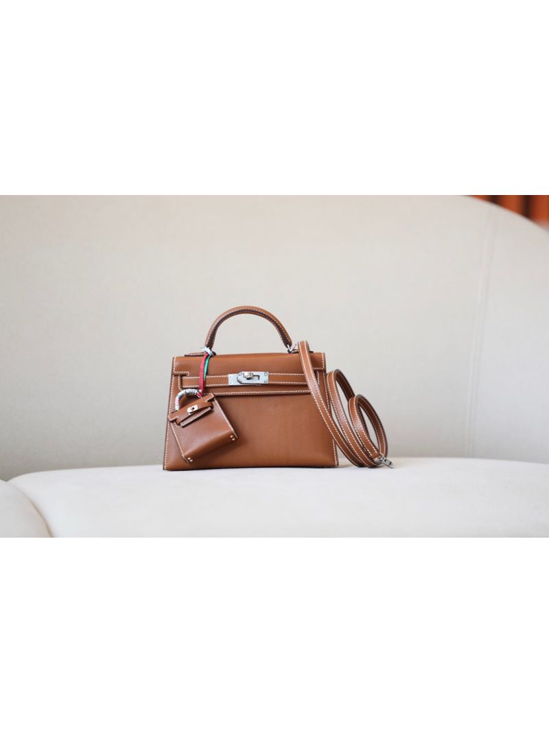Hermès Mini Kelly Sellier II 20 in Fauve Barenia Leather