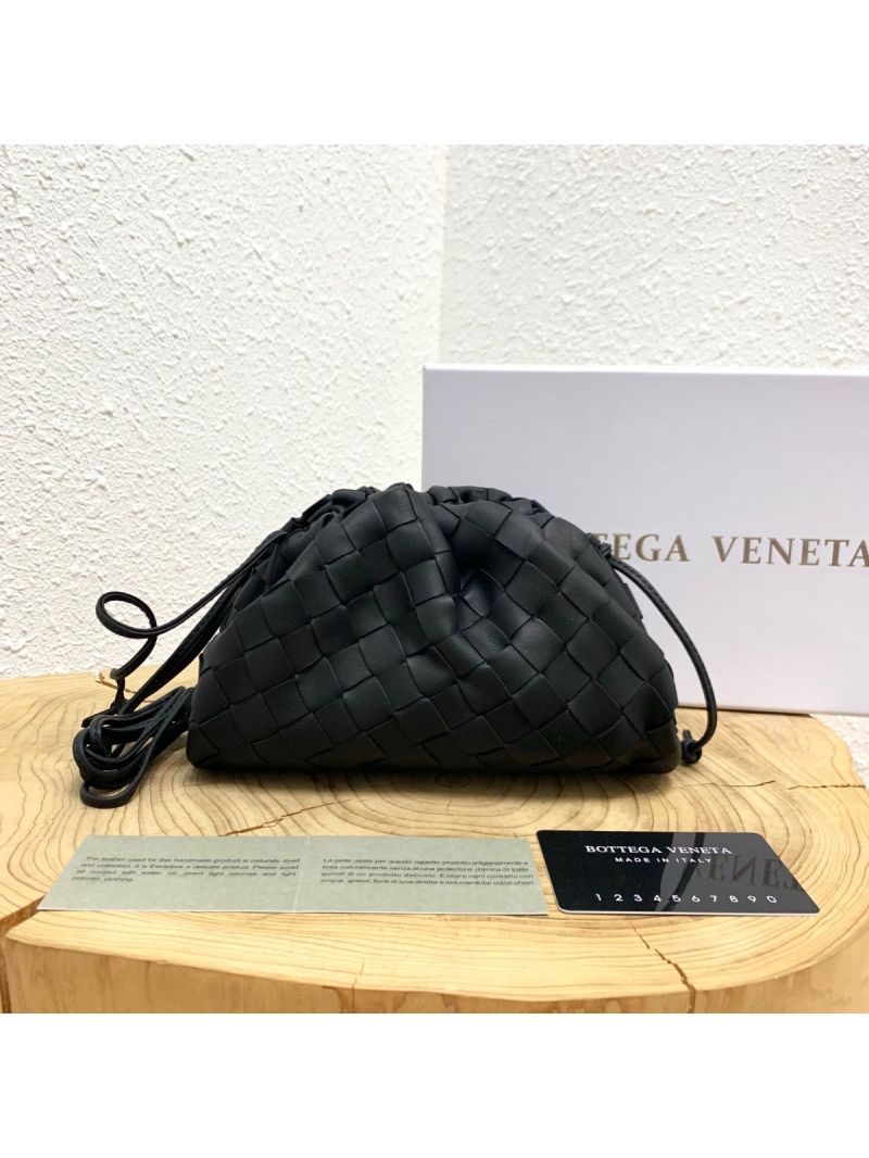 Bottega Veneta BV The Pouch 20 Intrecciato 585852 Black