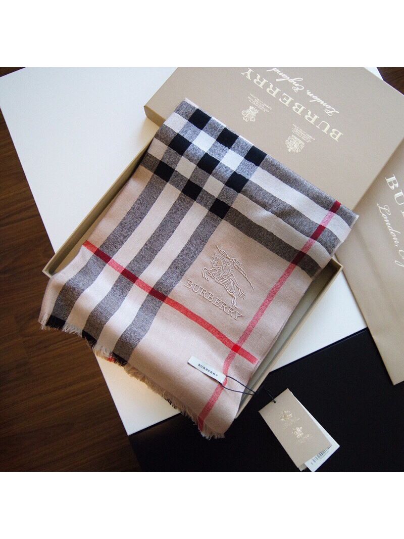 Burberry Horseferry LightWeigt Check Wool Cashmere Scarf 4552421 Brown