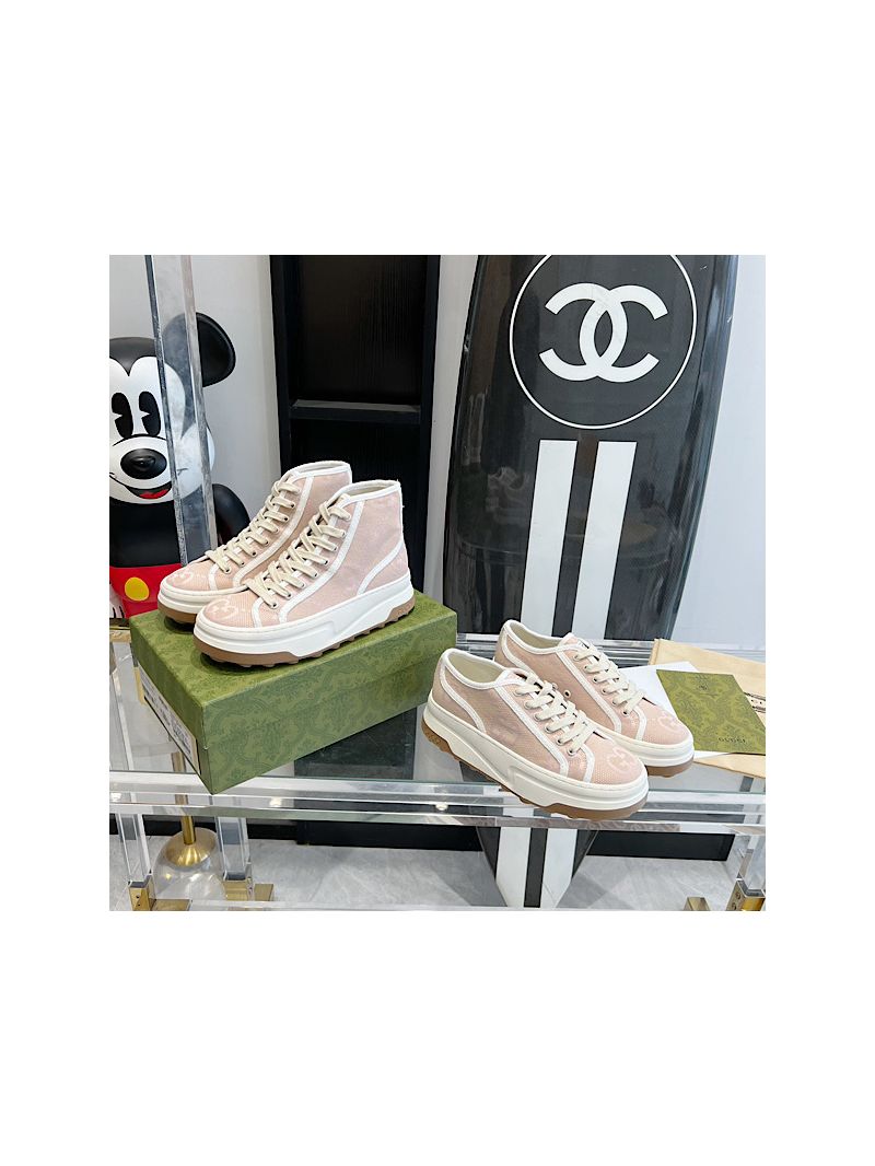 Gucci Women's GG Tennis Sneaker Chunky Sole746766 746768 02