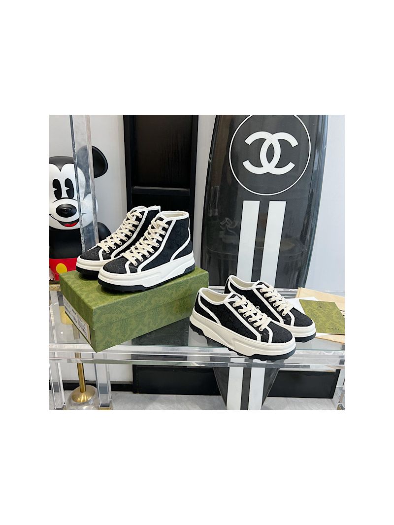 Gucci Women's GG Tennis Sneaker Chunky Sole746766 746768 05