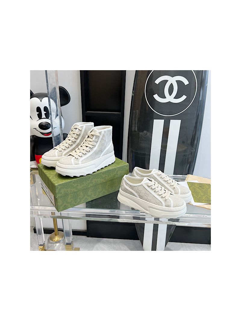 Gucci Women's GG Tennis Sneaker Chunky Sole746766 746768 07