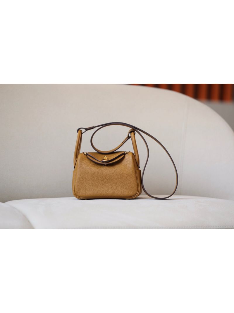 Replica Hermes Mini Lindy 20cm Bag in Clemence Sesame