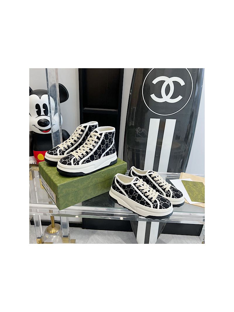 Gucci Women's GG Tennis Sneaker Chunky Sole 746766 746768 06