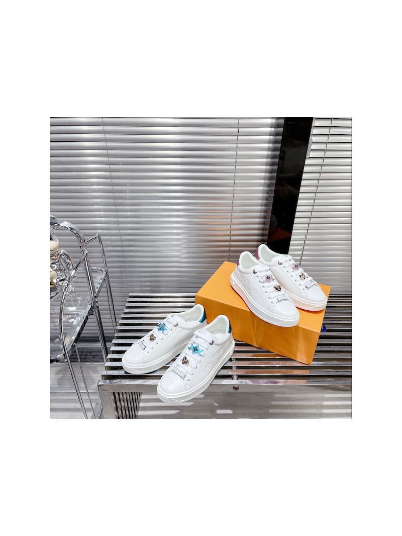 Louis Vuitton LV Time Out Sneaker with lace accessories 1AADNC