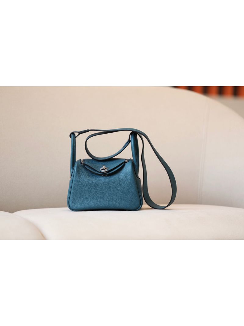 Hermes Mini Lindy 20cm Bag in Clemence W0 Vert Bosphore