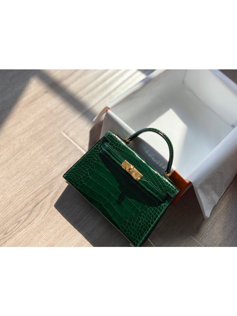 Hermès Mini Kelly Sellier II 20 in Shiny Alligator Leather Vert Fonce