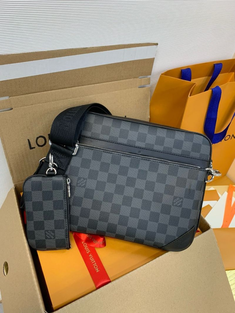 Louis Vuitton LV N40519 Trio Messenger Damier Graphite