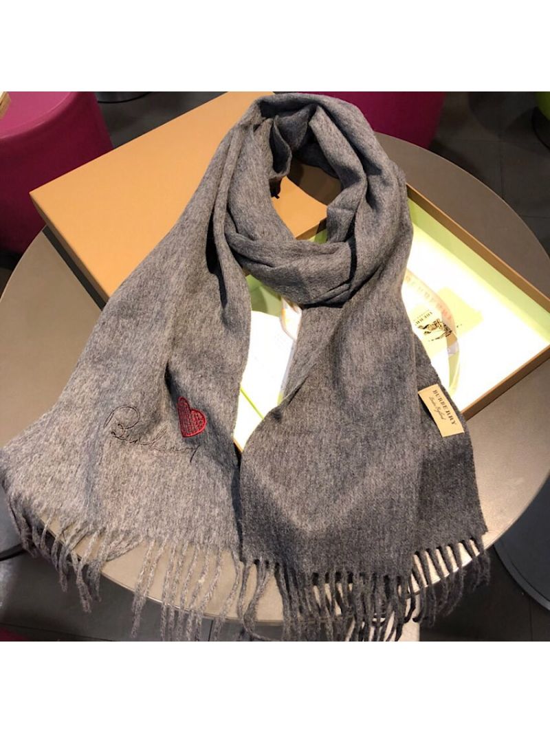 Burberry Cashmere Scarf with Love Knitted Grey