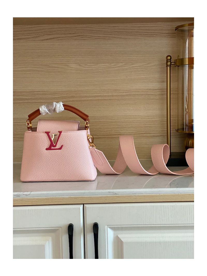 Louis Vuitton LV Capucines Mini M59253 Vanila Gold
