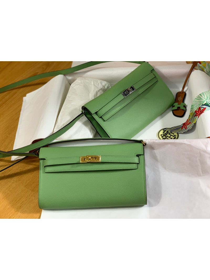 Hermes Epsom Kelly Wallet To Go in Avocado