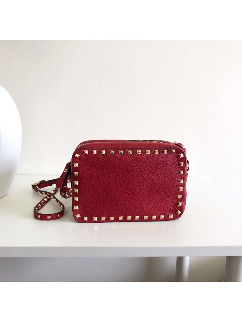 Valentino Garavani Rockstud Crossbody bag in Grainy Calfskin Red