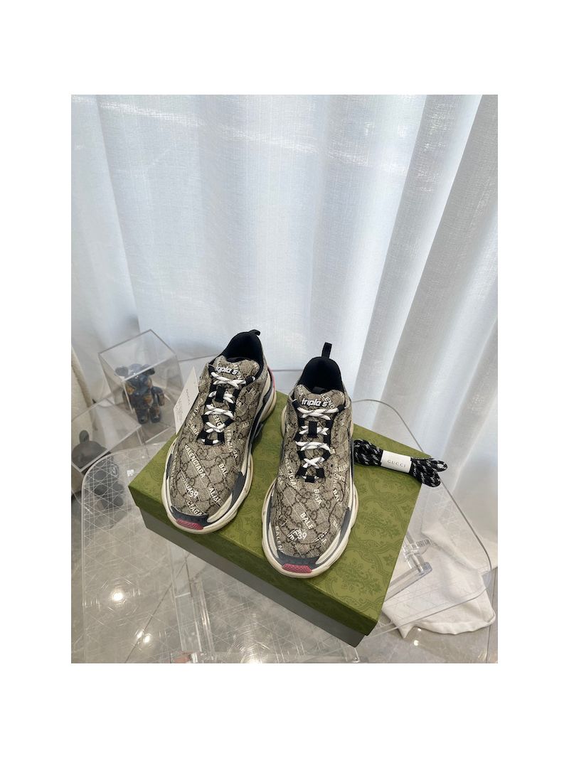 Gucci x Balenciaga Men Women's The Hacker Project Triple S Sneaker 677193 Bicolor laces Grey Red