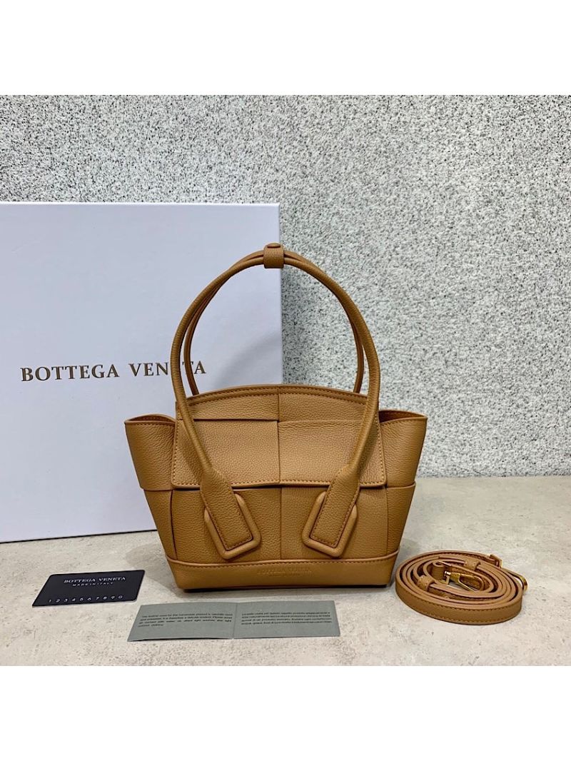 Bottega Veneta BV Mini Arco 29 Bag In Grainy Calf 600606 Caramel