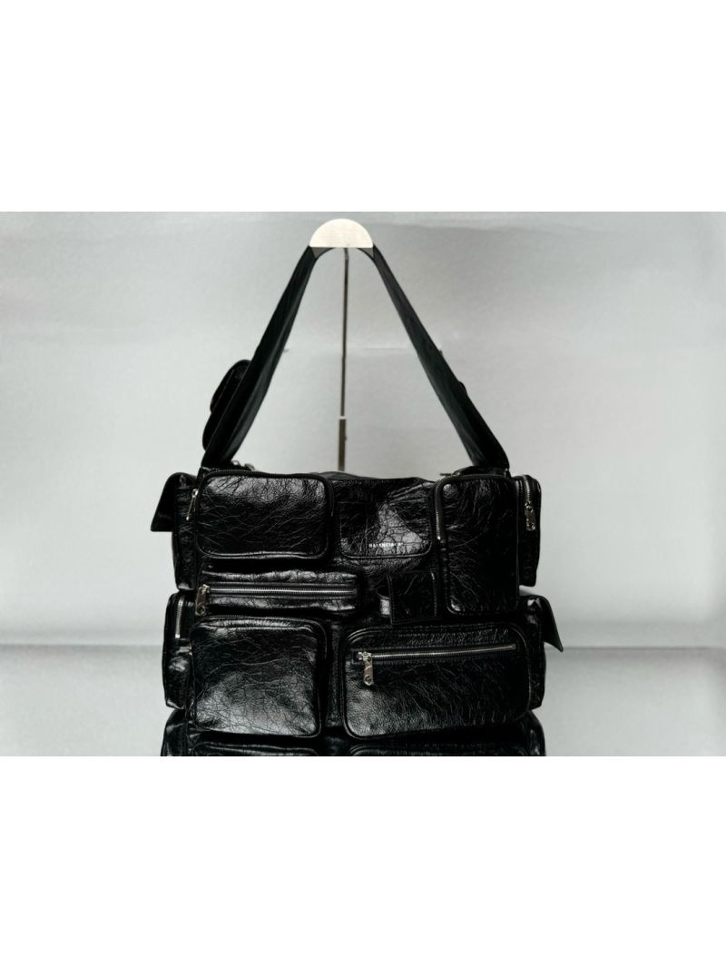 Balenciaga Superbusy Large Sling Bag In Black 70216821