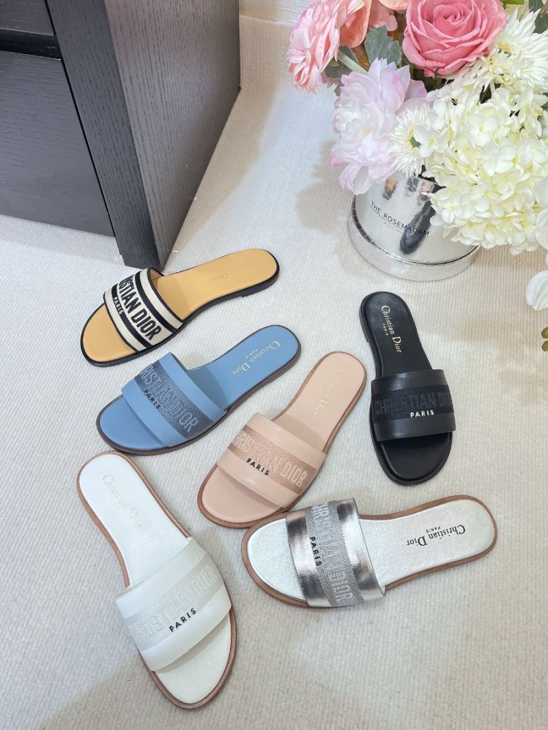 Dior Dway Slide Dway Slide Calf leather and embroidered cotton KCQ986C black