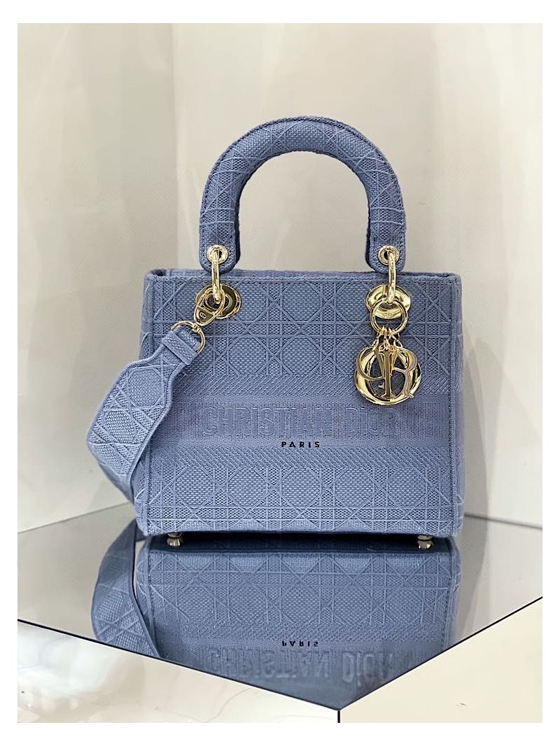 Dior Medium Cloud Blue Lady D-Lite Bag Embroidered Cannage BagM0565