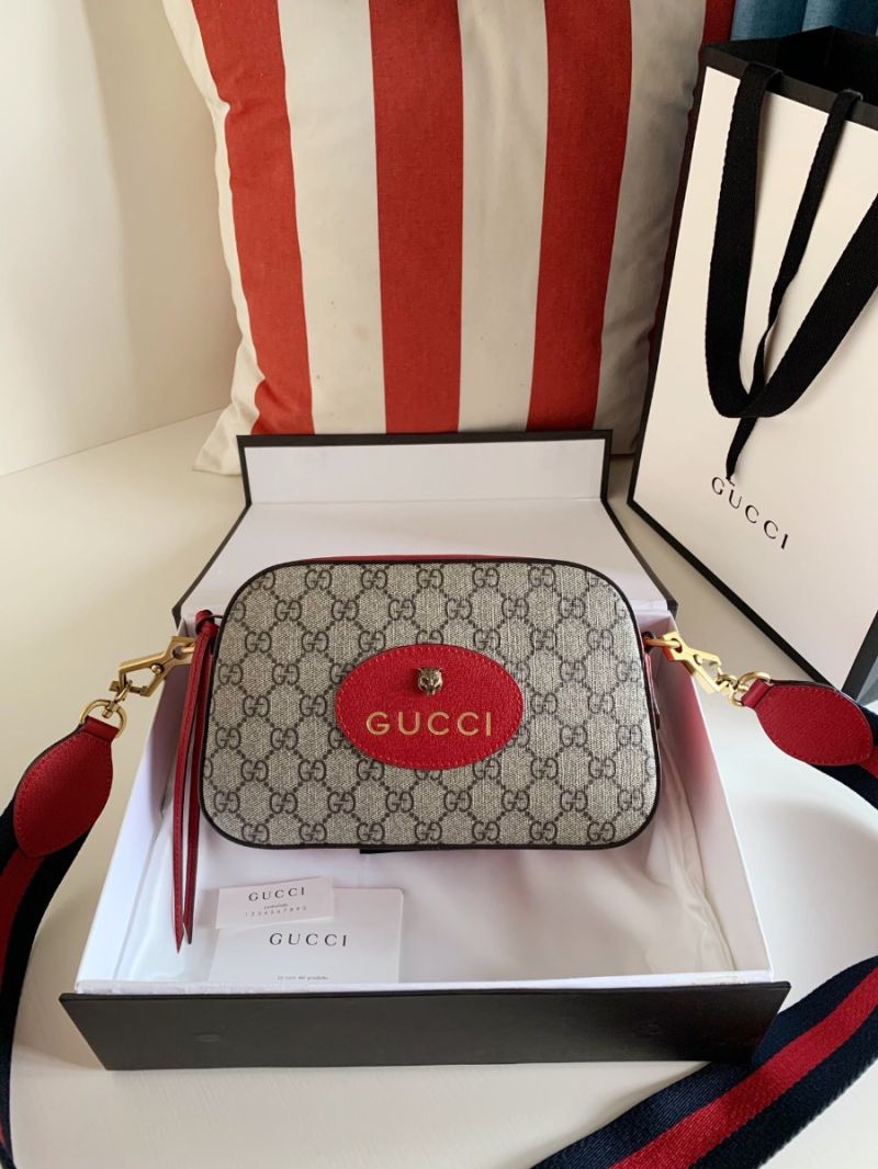 Gucci GG Supreme Messenger Bag 476466 red