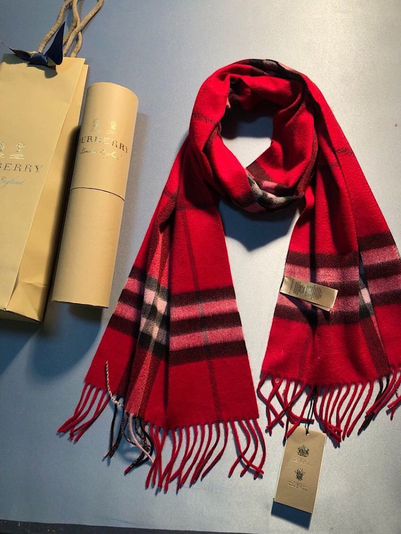 Burberry The Classic Check Cashmere Scarf Red