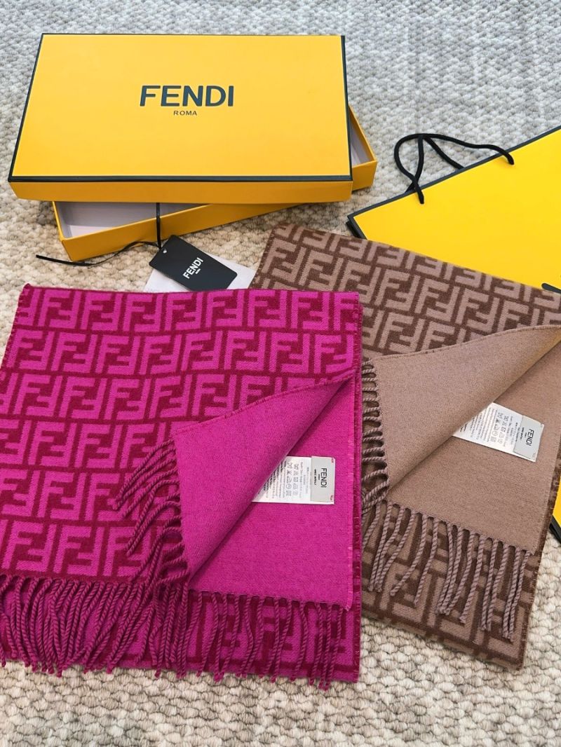 Fendi 24FW FF Wool Cahmere with Fringe Scarf FXT416