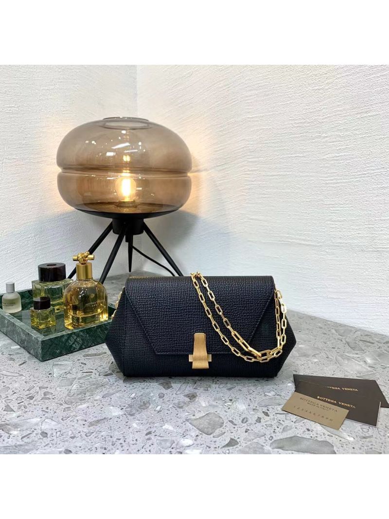 Bottega Veneta Mini BV Angle 608798 Black