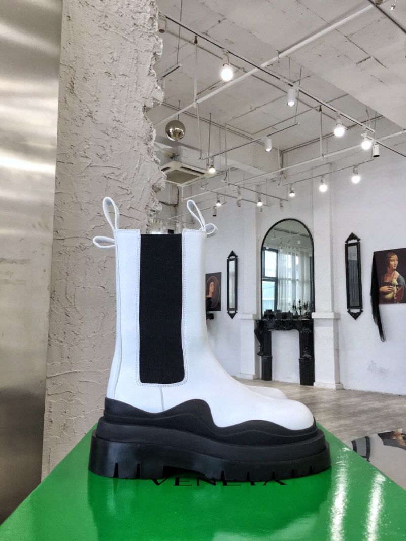 Bottega Veneta BV Tire Boots 630297 White Black