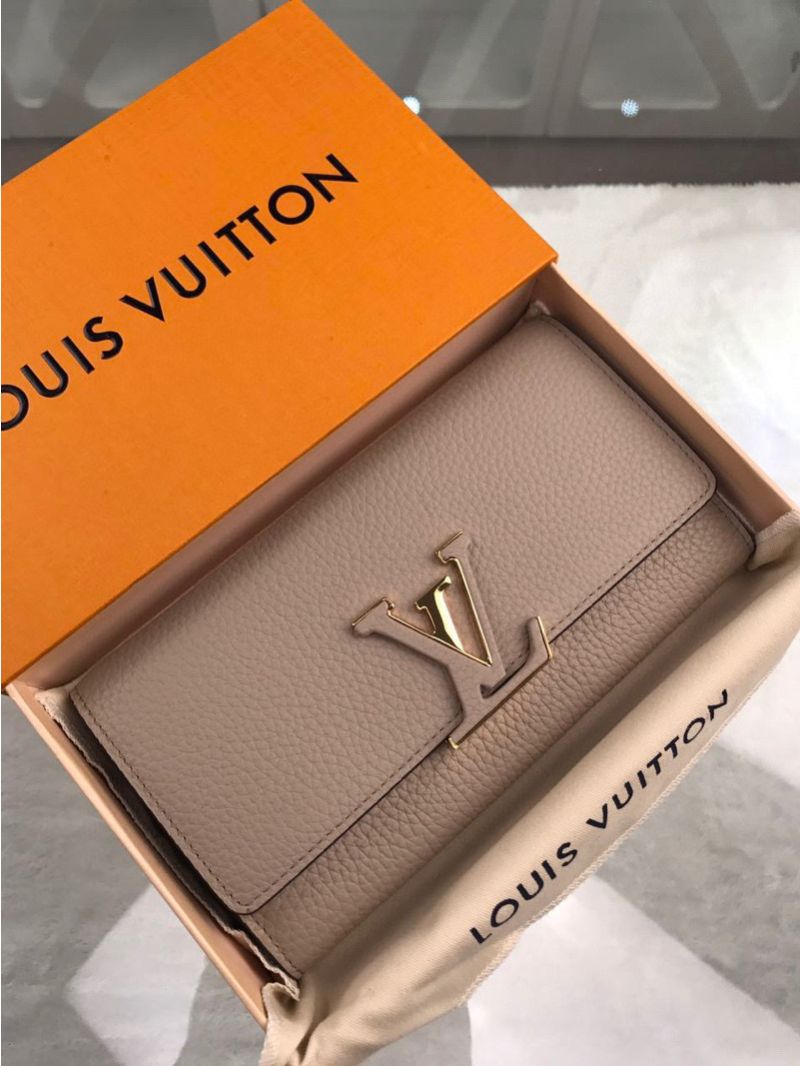 Louis Vuitton Capucines Wallet Galet M61249