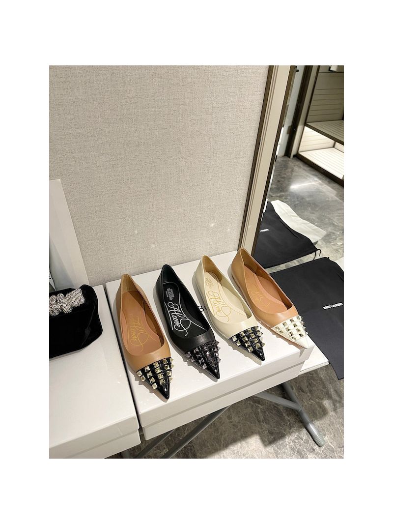 Valentino Rockstud Alcove Ballet Flat In Goatskin And Patent Leather Rose/Black