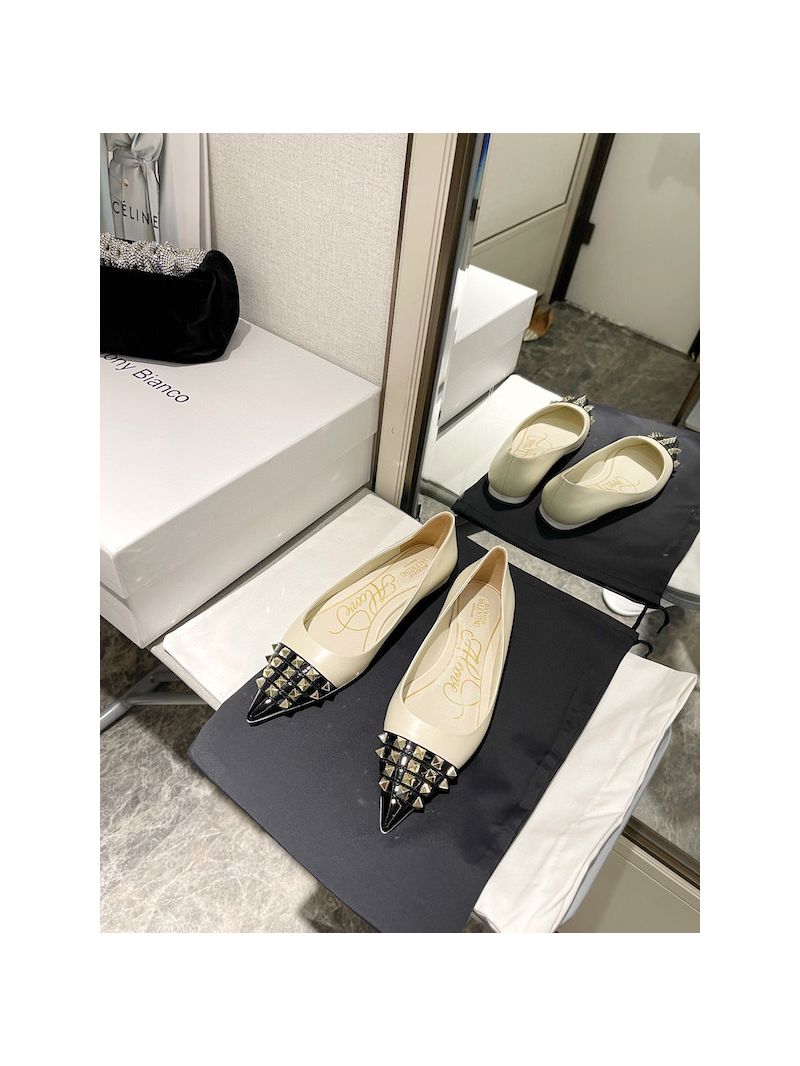 Valentino Rockstud Alcove Ballet Flat In Goatskin And Patent Leather Ivory/Black