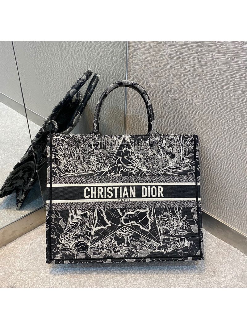 Dior Book Tote bag in Black and White Dior Around the World Embroidery