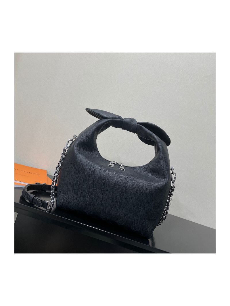 Louis Vuitton LV WHY KNOT PM Mahina calf M20703 Black