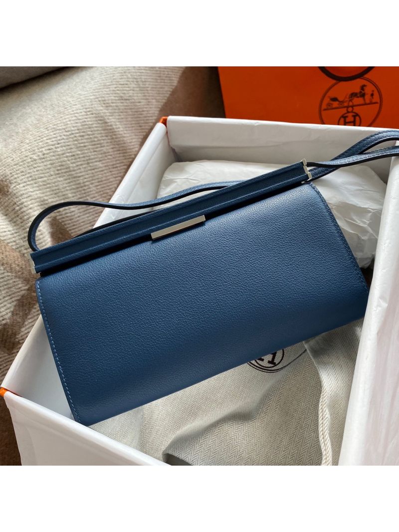 Hermes Clic-H 21 in Evercolor Leather Bag Blue