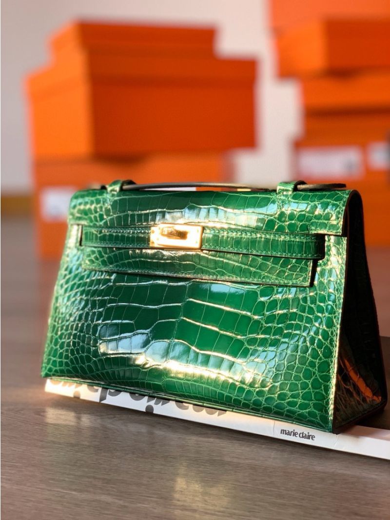 Hermes Kelly Pochette Clutch Bag Shiny Jade Green Alligator