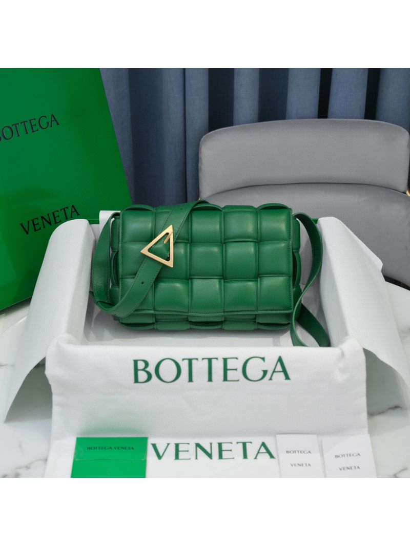 Bottega Veneta BV Padded Cassette Bag in Racing Green Lambskin 591970v