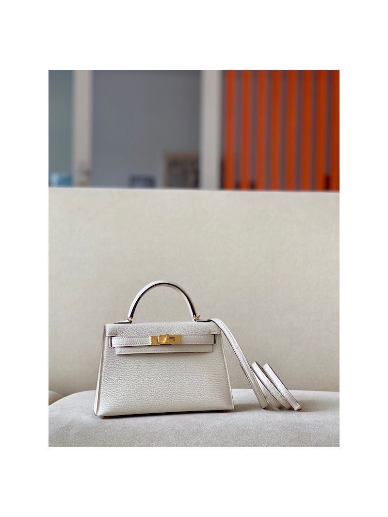 Hermès Chevre Mysore Leather Mini Kelly Sellier II 20 Bag Nata