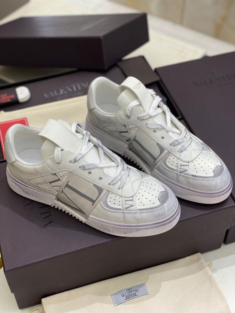 Valentino Low-Top Calfskin VL7N Sneaker With Bands Vintage “Worn” Effect VY0S0C58 C01