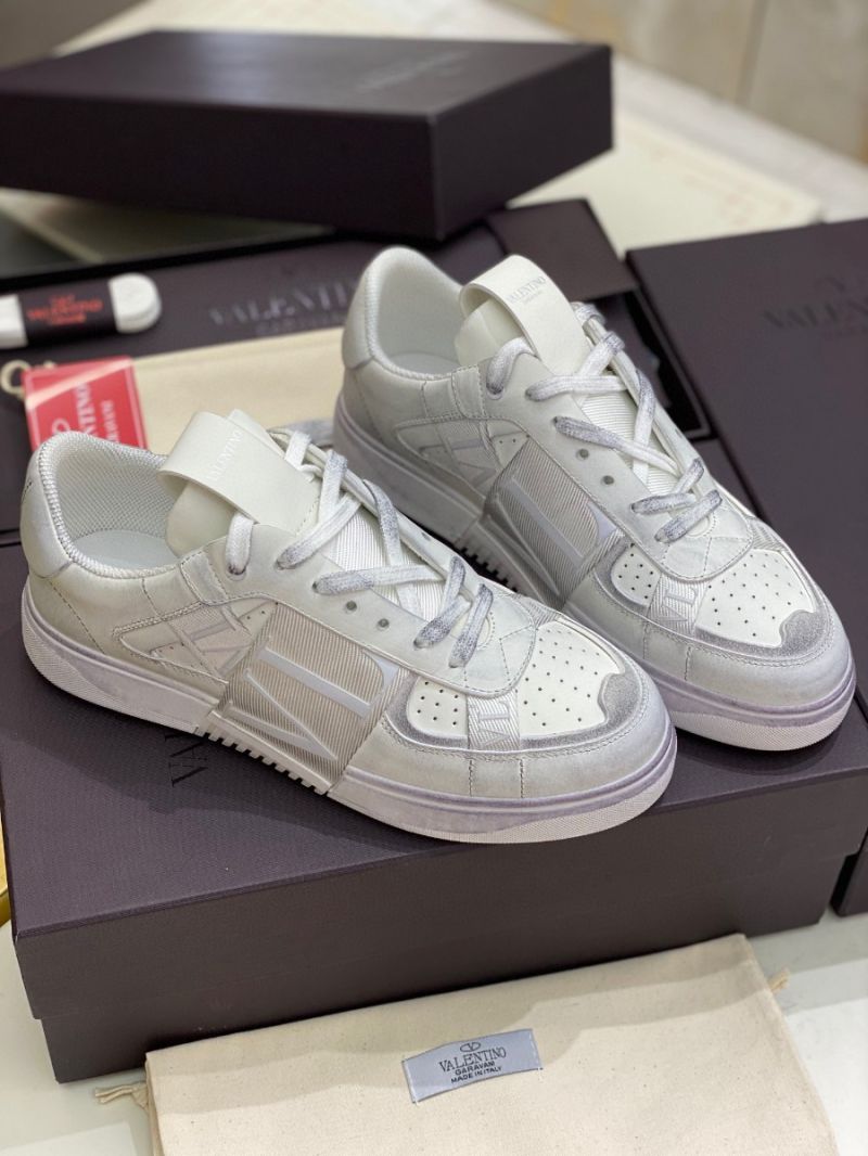 Valentino Low-Top Calfskin VL7N Sneaker With Bands Vintage “Worn” Effect VY0S0C58 C03