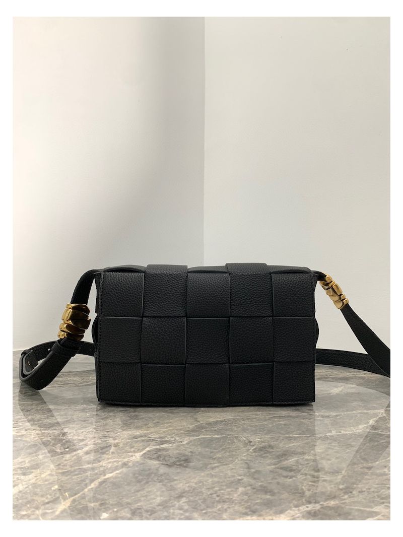 Bottega Veneta BV Cassette Intrecciato Grained Leather Bag 666870 Black