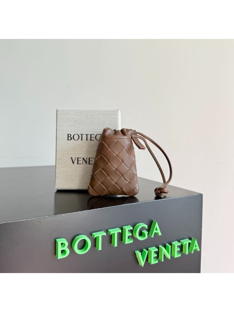 Bottega Veneta Micro Dustbag Drawstring Pouch in Intrecciato Calfskin Leather Brown 843903