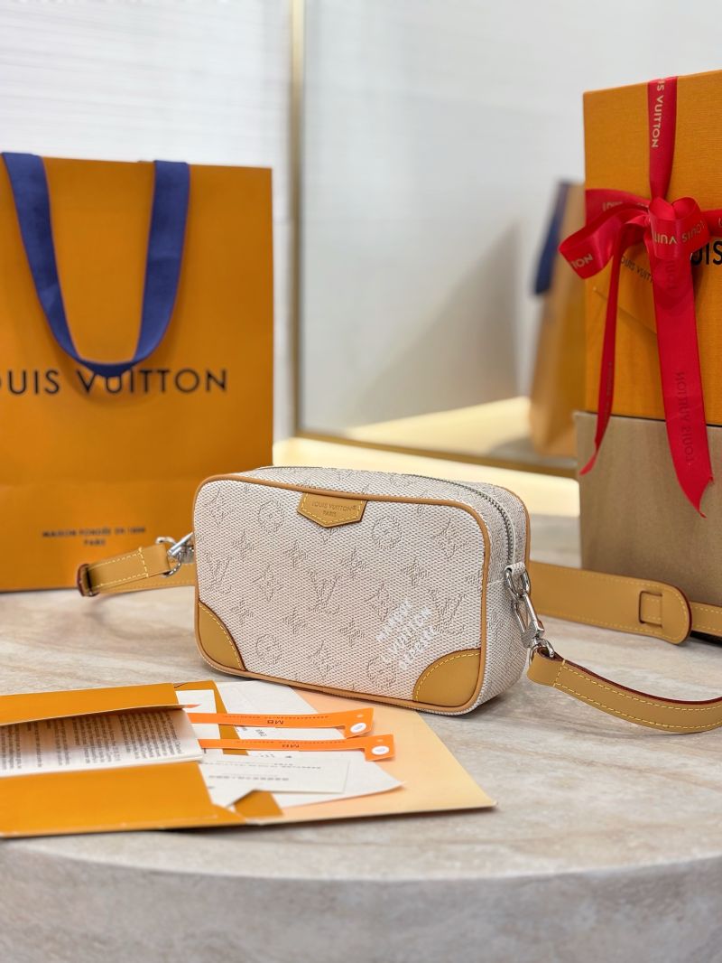 Louis Vuitton LV Trocadéro Wearable Wallet Monogram Heritage coated canvas M14684 Ivory