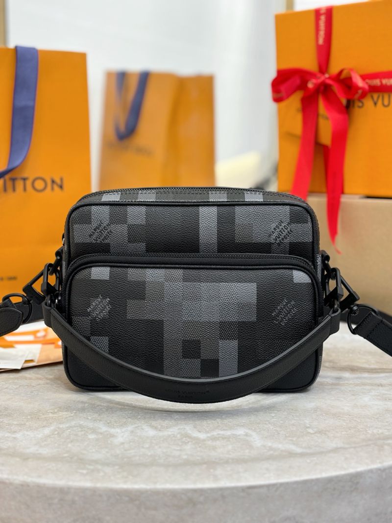Louis  Vuitton LV Nil Messenger M14988 Damoflage Black canvas
