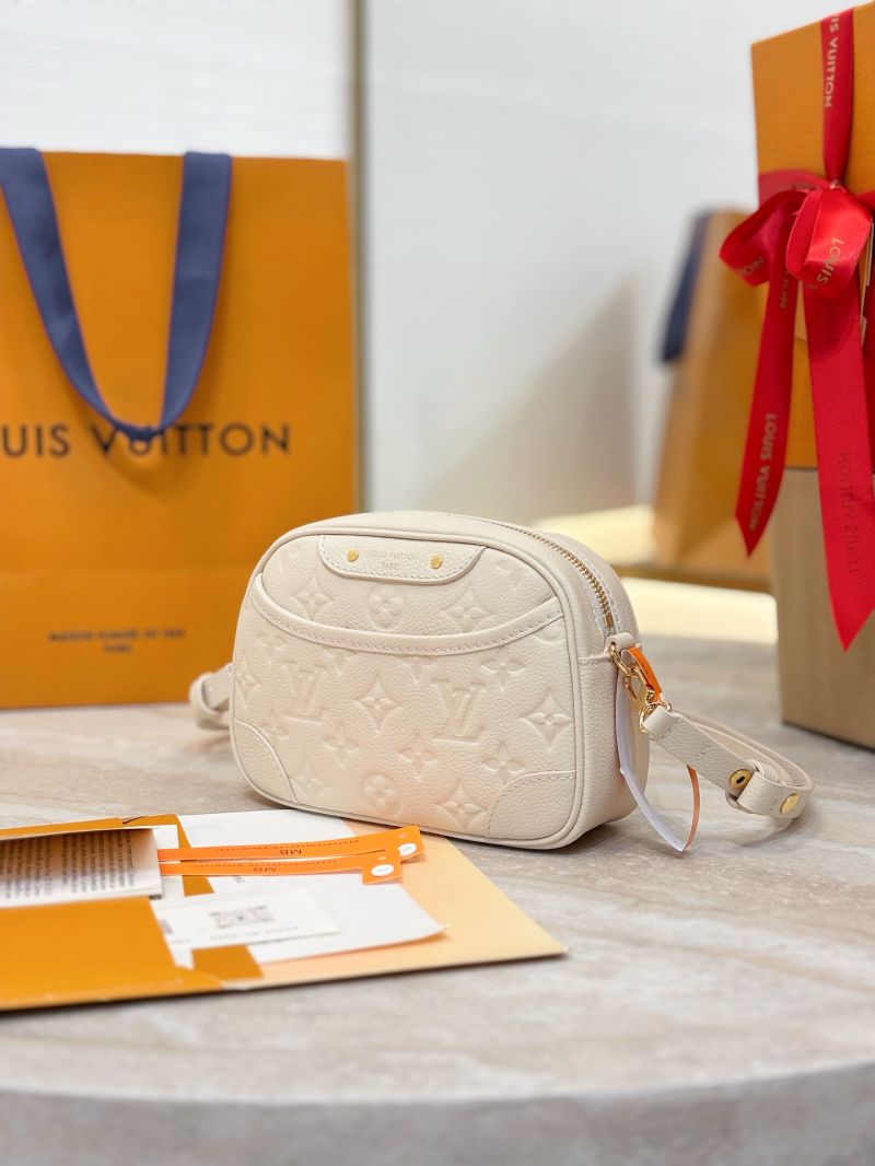 Louis Vuitton LV Tiny Camera Bag M26509 Creme