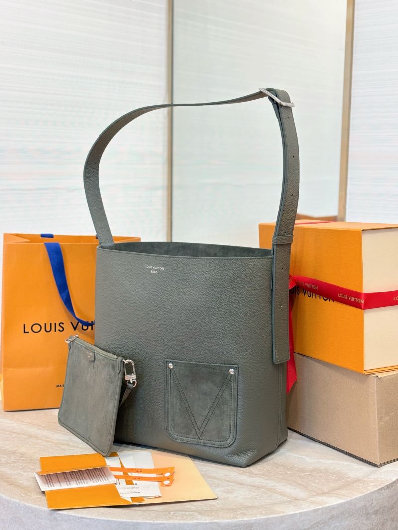 Louis Vuitton LV Verso Hobo M27022 khaki